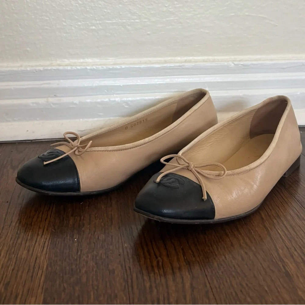 CHANEL Classic Ballet Flats - Picture 3 of 5